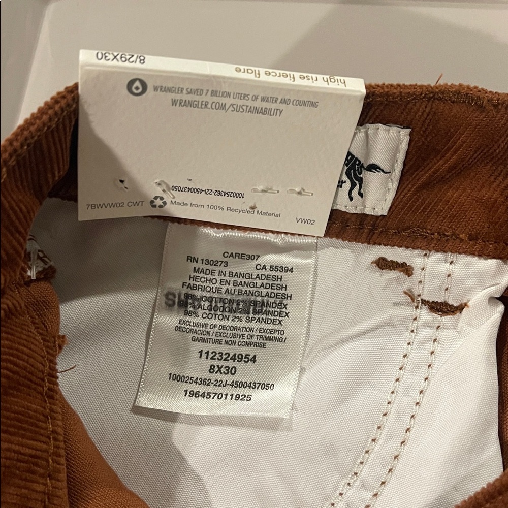 Free People X Wrangler® Corduroy High Rise Fierce Flare Jean Saddle. NWT Sz 8/29 - Picture 8 of 9